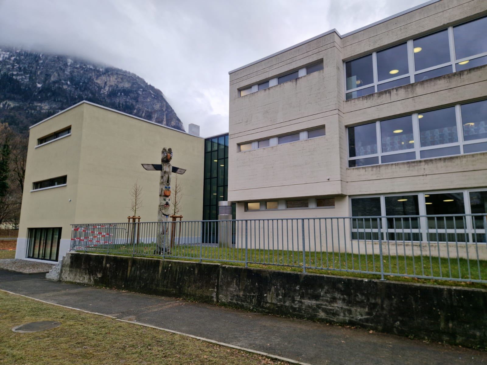 https://radiochablais.ch/images/2026/04/30/ecole saint maurice.jpeg